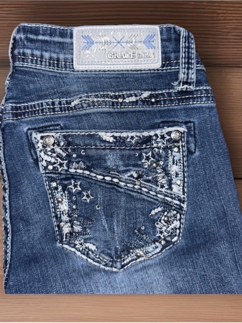 Grace in LA Distressed Medium Blue Bootcut Jeans with Embellished Pockets Sz 27